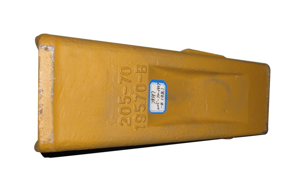 PC200 bucket teeth.jpg